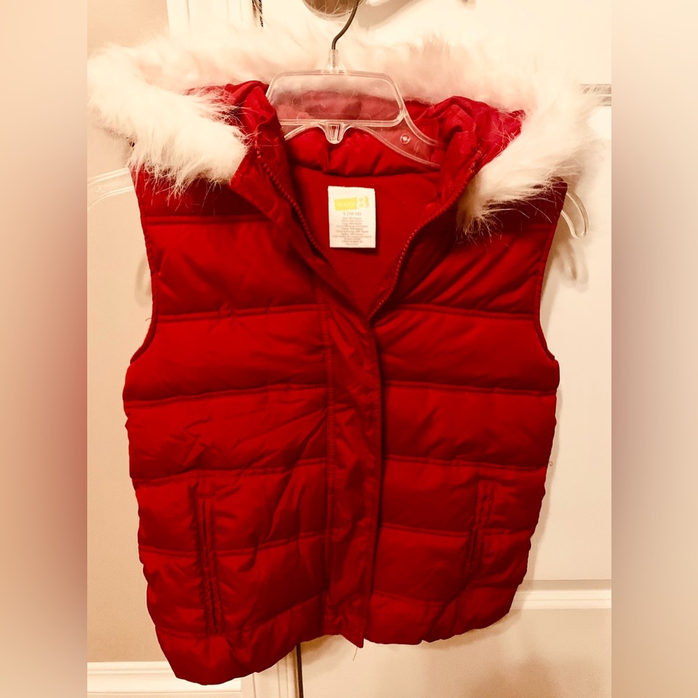 Girls Red vest with white fur hood — Large